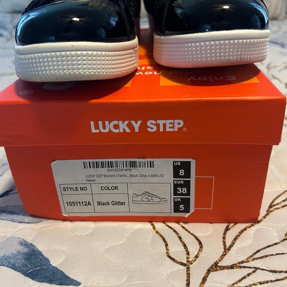 Lucky Step Women's Fashion Black Glitter Sneaker - Picture 5 of 6